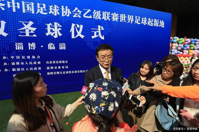 伊劳拉上任首败！维尔茨破门徒劳无功，利物浦下半场连丢四球崩盘，2-4惨遭利兹联大逆转
