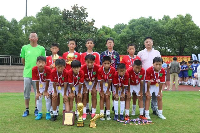 米体：莱切前锋擅自罢训希望加盟利比亚球队，莱切考虑向FIFA起诉